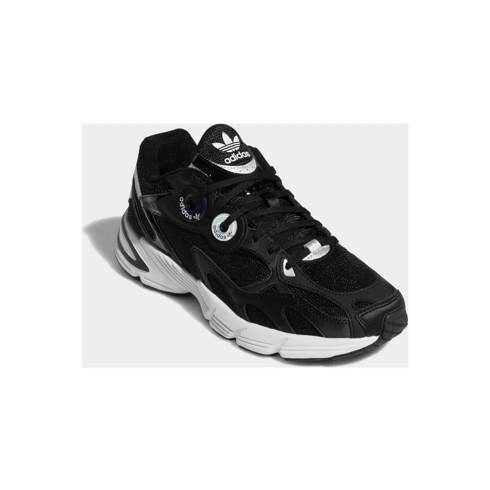 Adidas Astir Core Black / Core Black / Cloud White (GY5260)