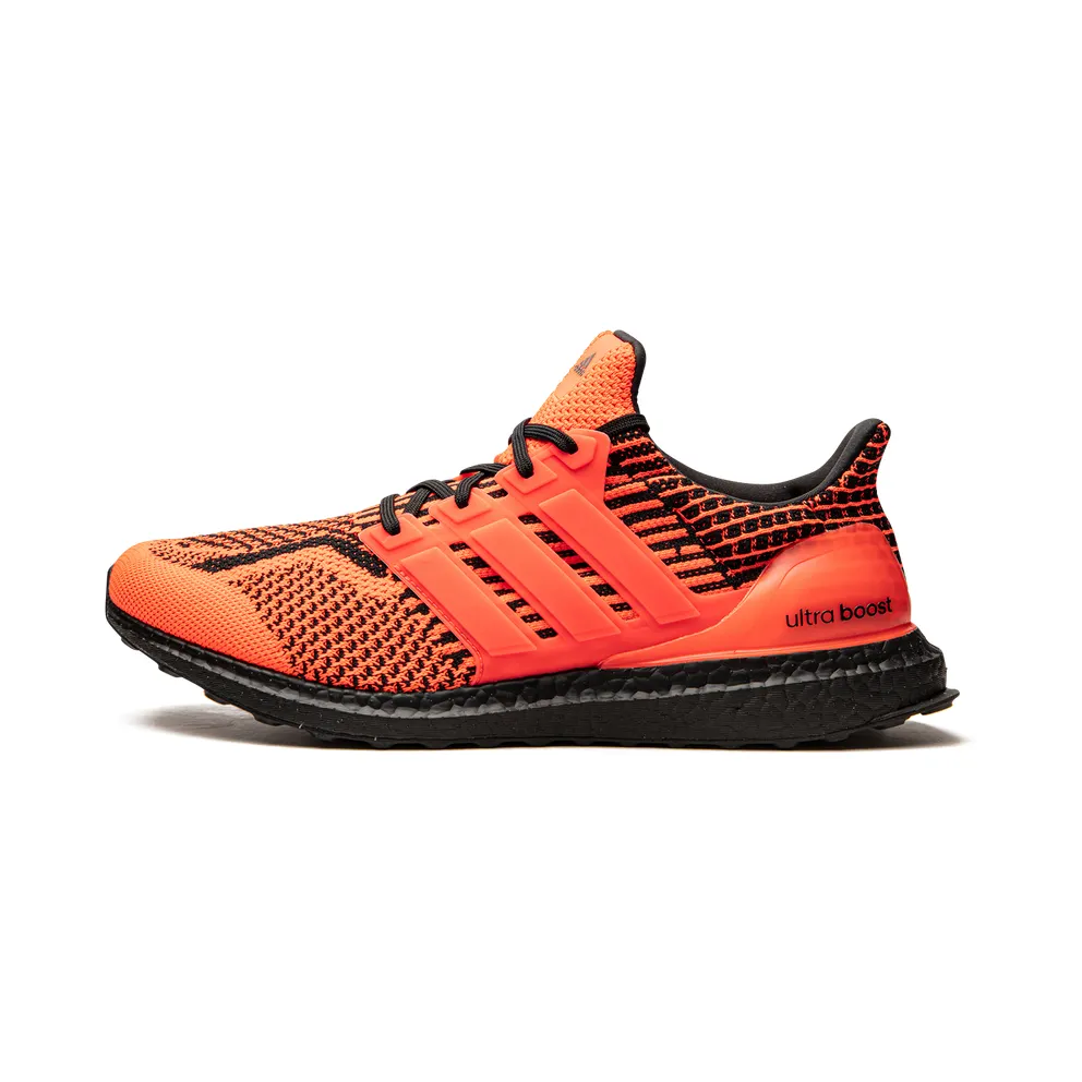 adidas Ultraboost DNA 5.0 Schuh Solar Red / Solar Red / Core Black (G54961)