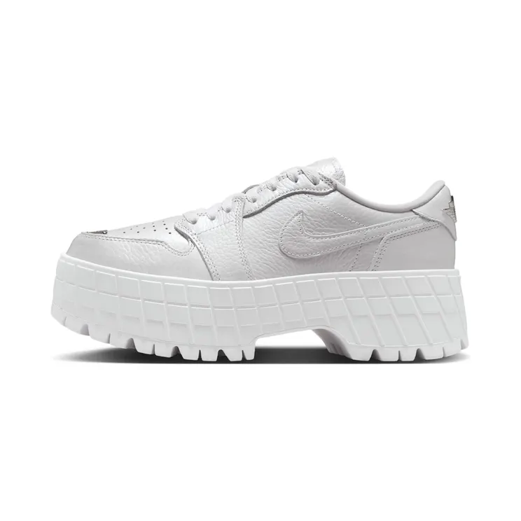 Jordan 1 Brooklyn Low “White / Metallic Silver” (HF3184-100)