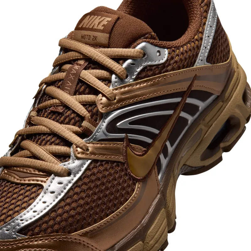 Nike Air Max Moto 2K Light British Tan/Cacao Wow/Metallic Silver/Dark Driftwood (HQ2056-202)