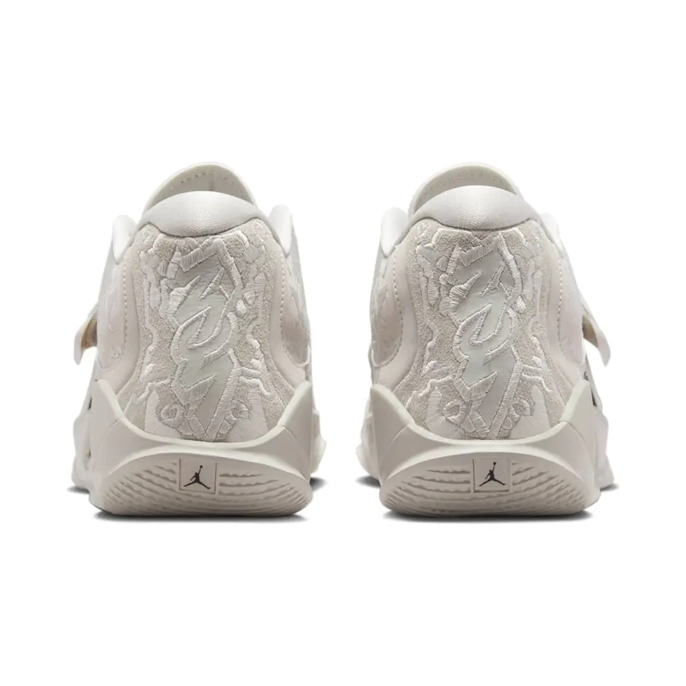 Jordan Zion 3 SE M.U.D. Light Bone (FN1714-040)