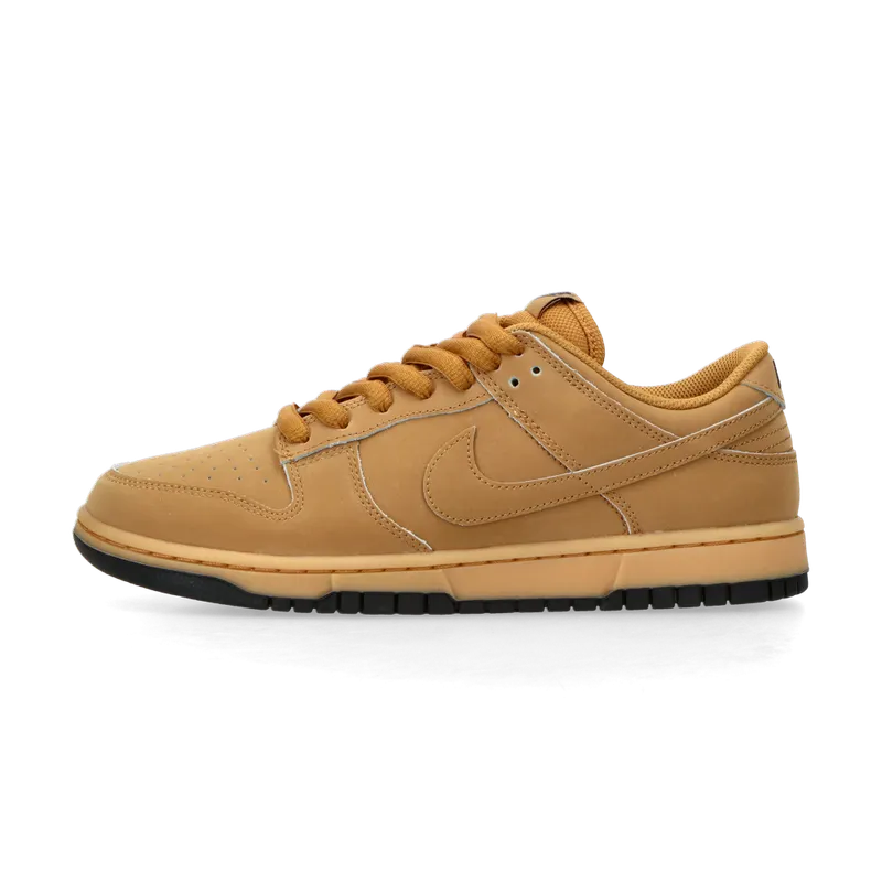 Nike Dunk Low Retro SE “Wheat Gum” (wheat / wheat / gum yellow / black) – HQ1932-700