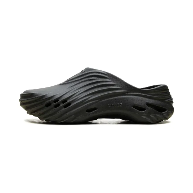 Crocs Echo Wave “Black” (210521-060)