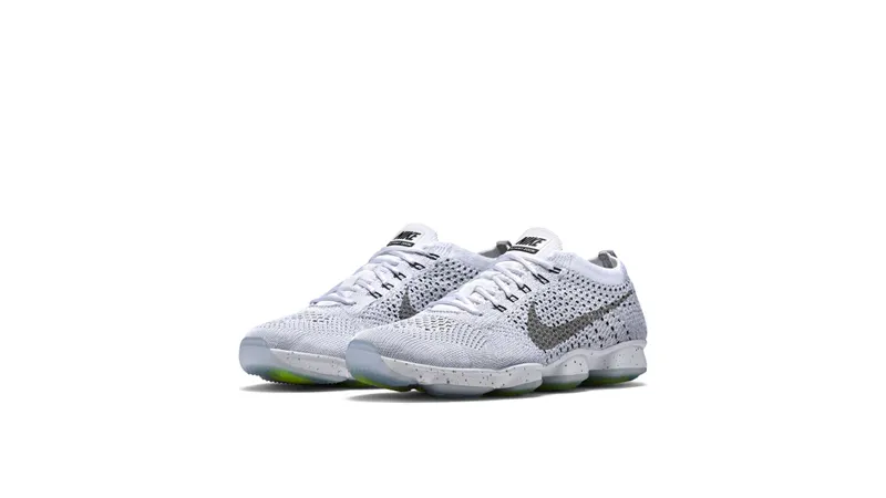 Nike Flyknit Zoom Agility White Wolf Grey (W) White/Wolf Grey-Black-Metallic Cool Grey (698616-100)