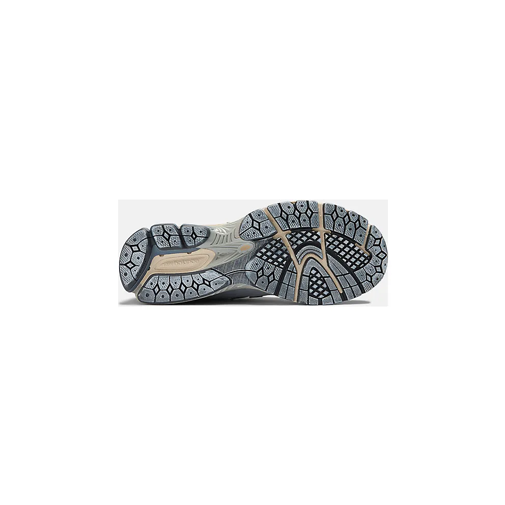 New Balance 1906R AURALEE Flint Stone (M1906RAL)