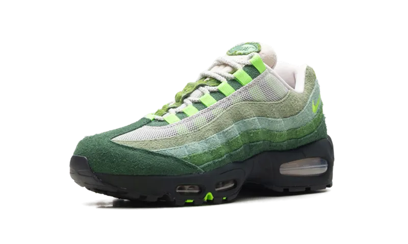 Nike Air Max 95 “Big Bubble Ducks of a Feather Oregon Ducks The Woods” (IQ3986-300)