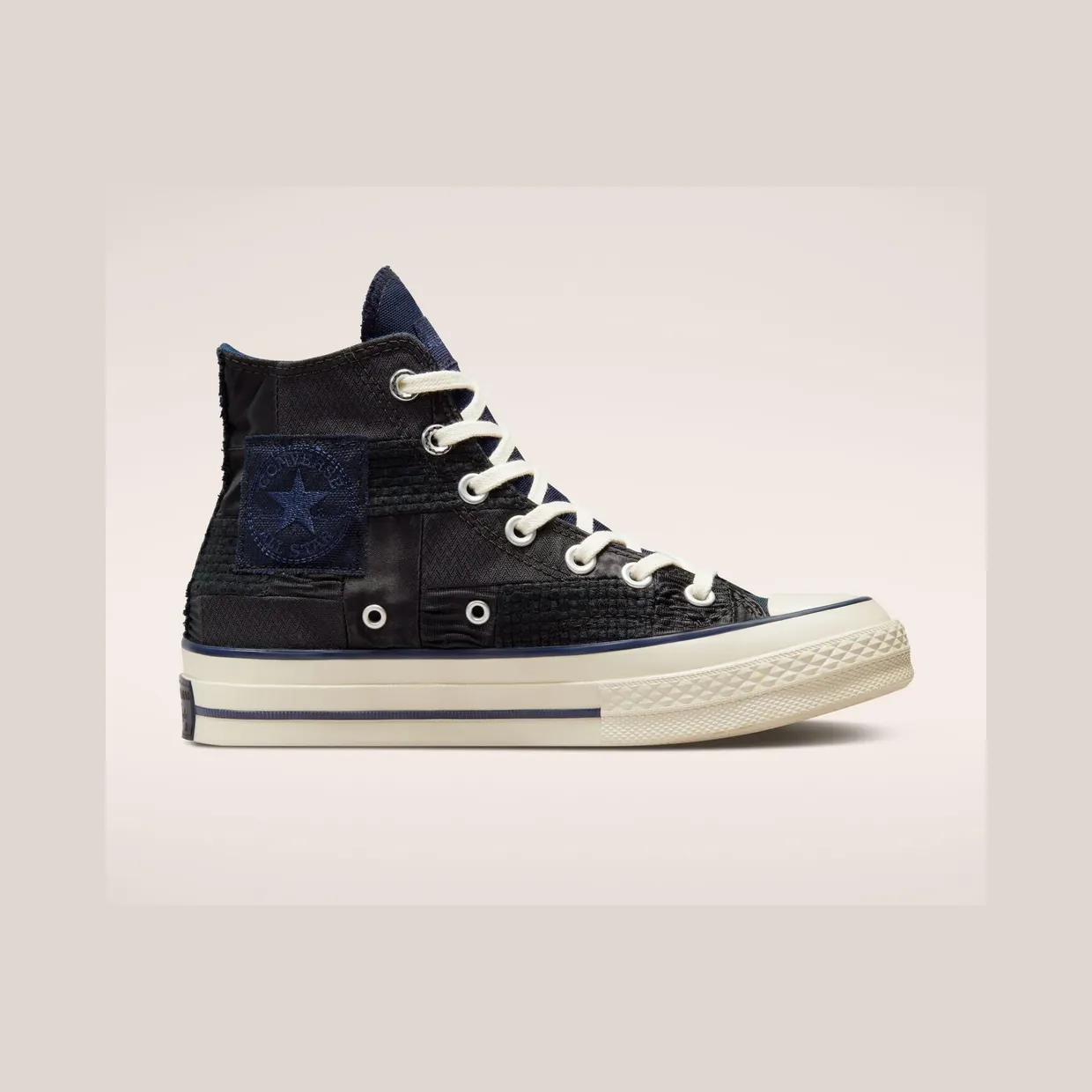 converse-chuck-taylor-all-star A01736C