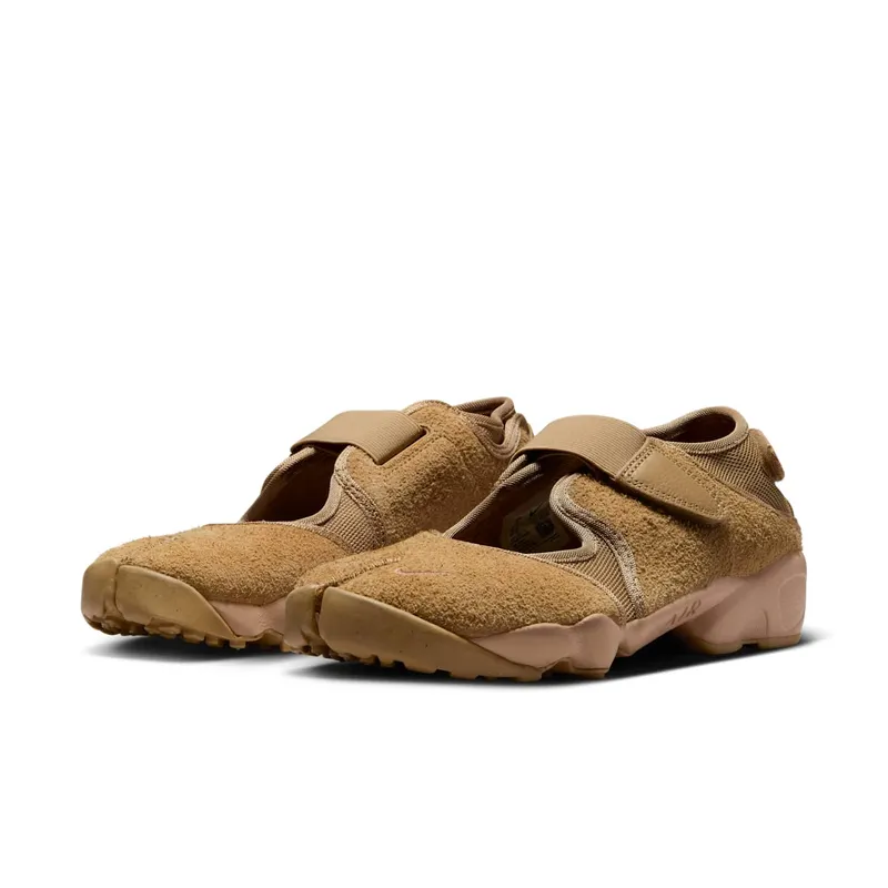 Nike Air Rift “Suede Pack” (parachute beige / hemp) – HQ1474-200