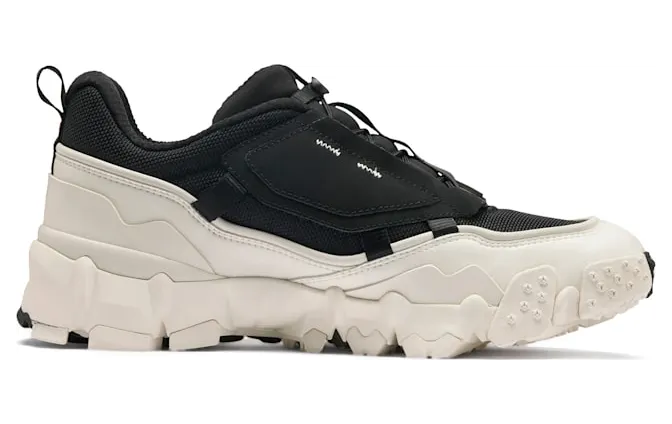 Puma Trailfox Overland Black White