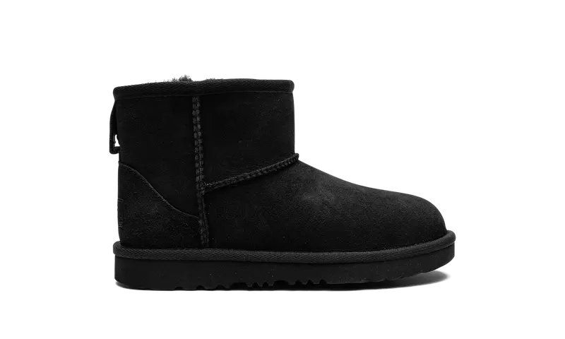Ugg Classics Mini 2 GS “Black” (1017715K-BLK)