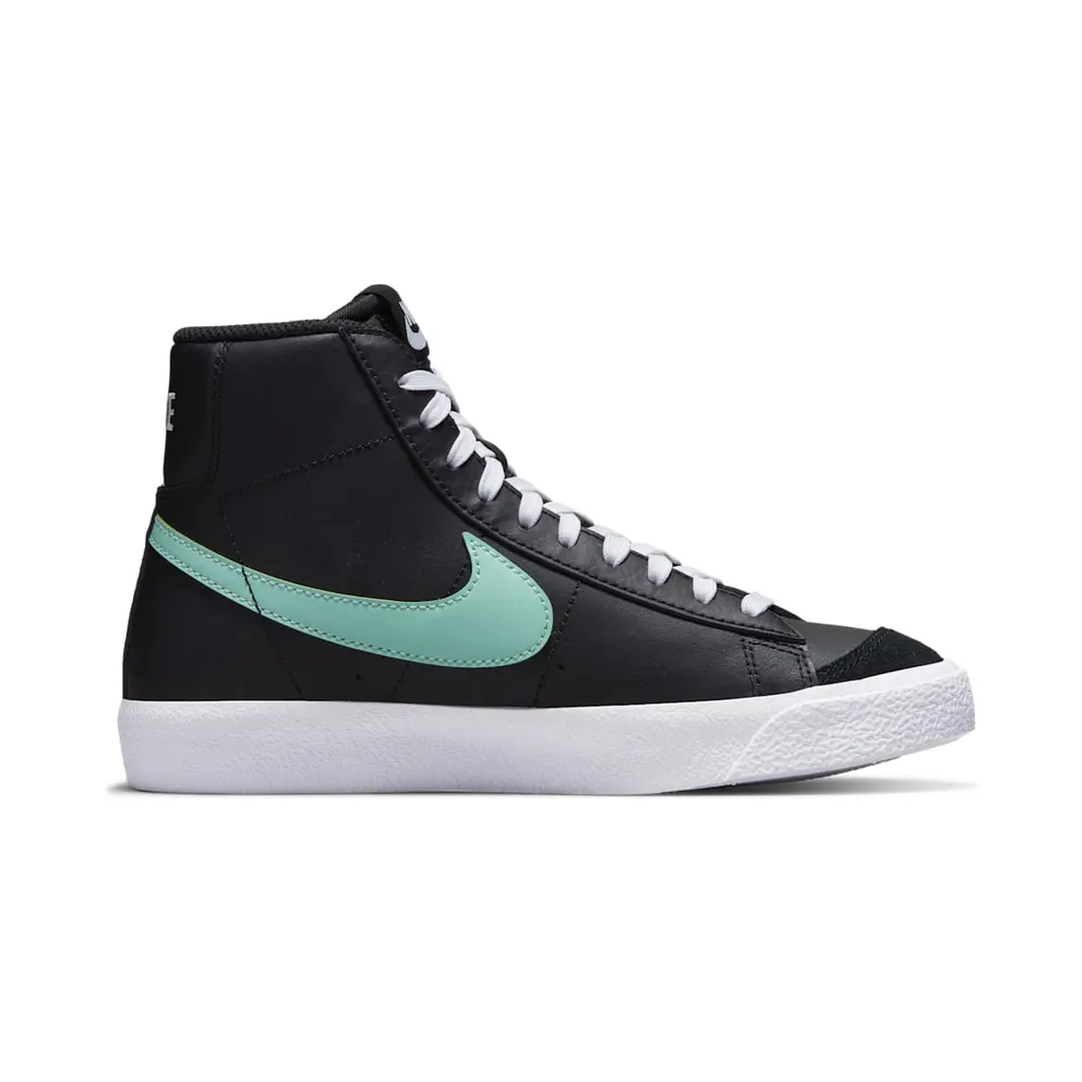Nike Blazer Mid ’77 Older Kids’ Black (DA4086-008)