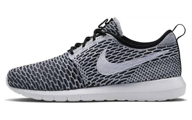 Nike Roshe Run Flyknit Black White