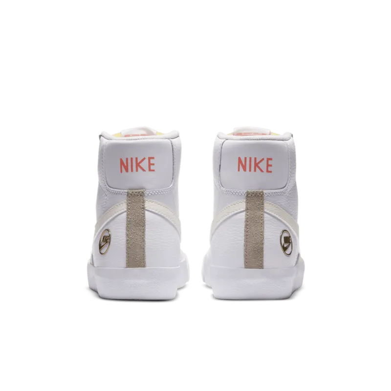 Nike Blazer Mid 77 White Sail Metallic Gold (W) White/Sail-Metallic Gold-Atomic Pink (DC1421-100)
