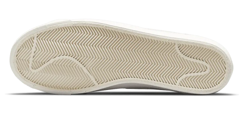 nike-blazer DA6364-102