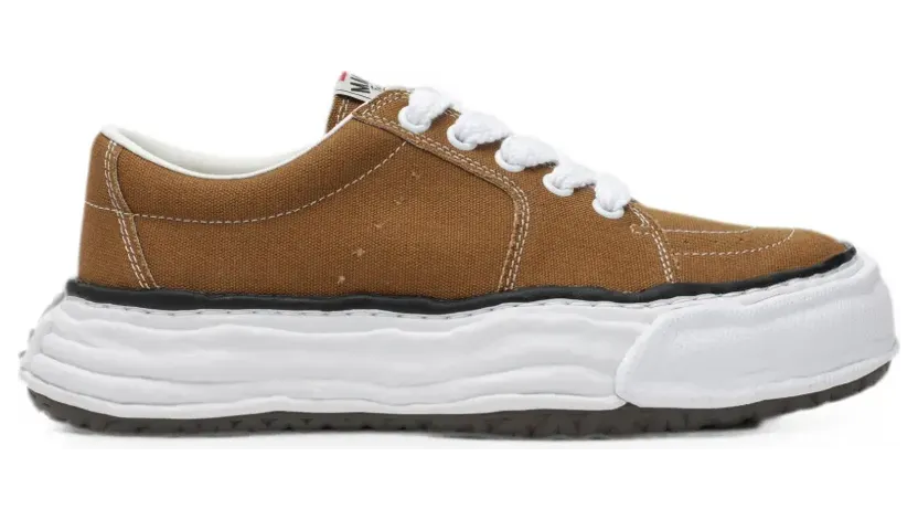 Maison MIHARA YASUHIRO Eric OG sneakers met chunky zool en contrasterend stiksel – Bruin (A16FW703CO)