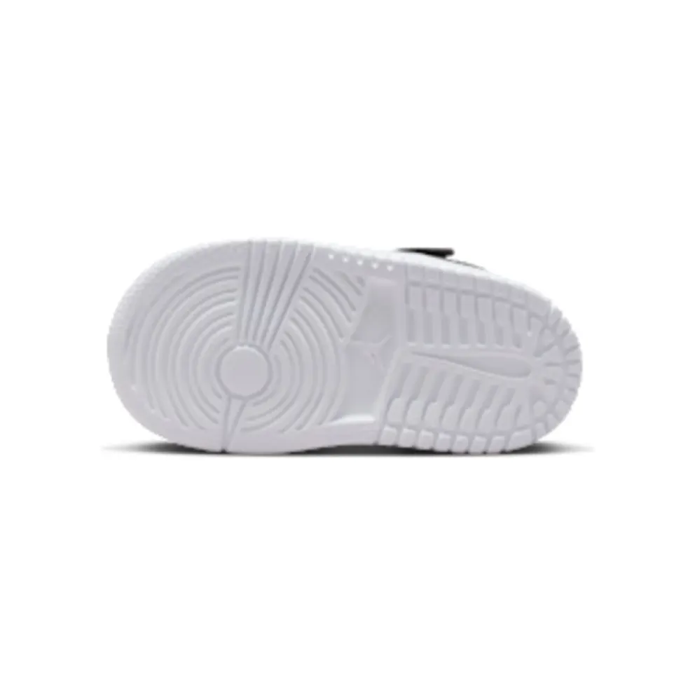 Nike Jordan Court Connect Low “Black / Pink Gaze / White” (IQ6047-004)