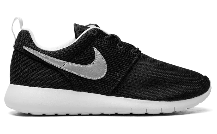 Nike Roshe One (GS) “Black Metallic Silver” (599728-021)