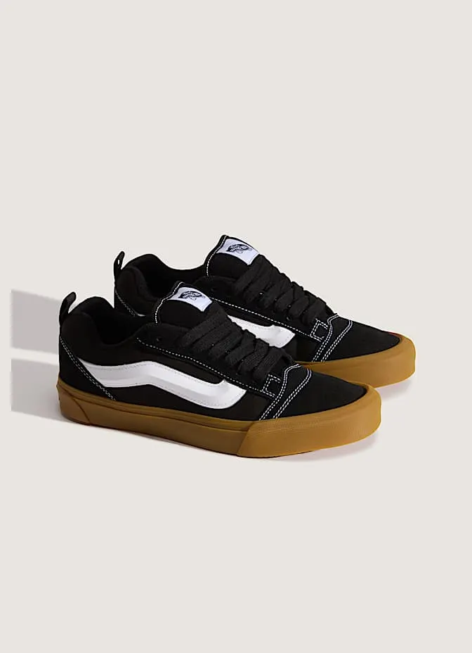 Vans Knu Skool Black Gum (VN0009QCB9M)