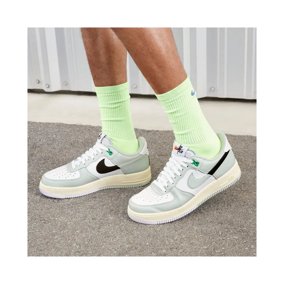 Nike Air Force 1 Low “Split – Light Silver” (DZ2522-001)