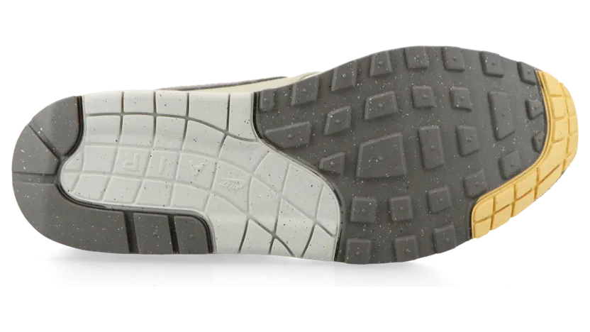 nike-air-max IB6390-001