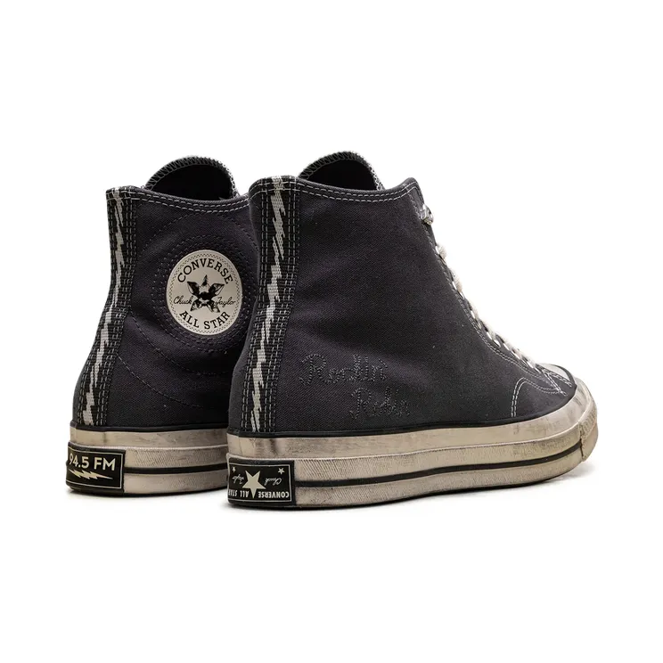 converse-chuck-taylor-all-star A17933C