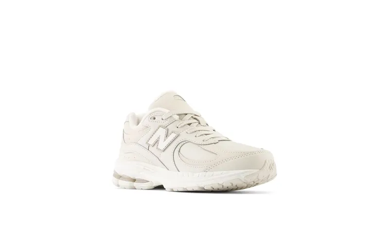 New Balance 2002R Beige Fleece Lined (GC2002TM)