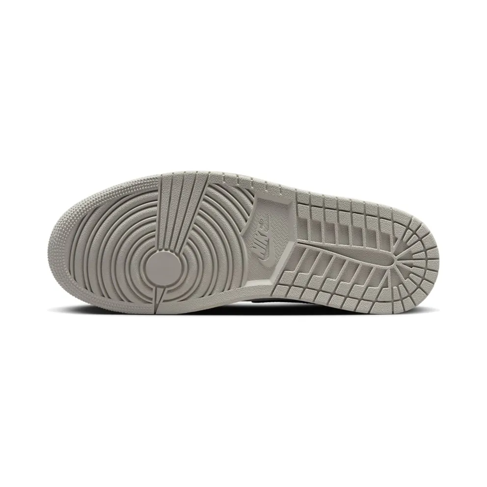 Nike Air Jordan 1 Retro High OG White Cement (DZ5485-052)