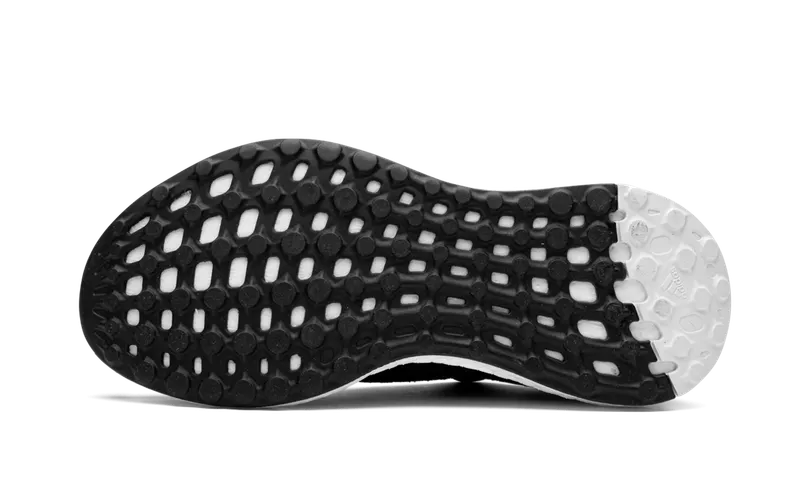 Adidas SENSEBOOST GO “Core Black” (F33906)