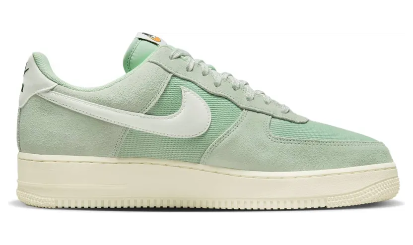 nike-air-force DO9801-300