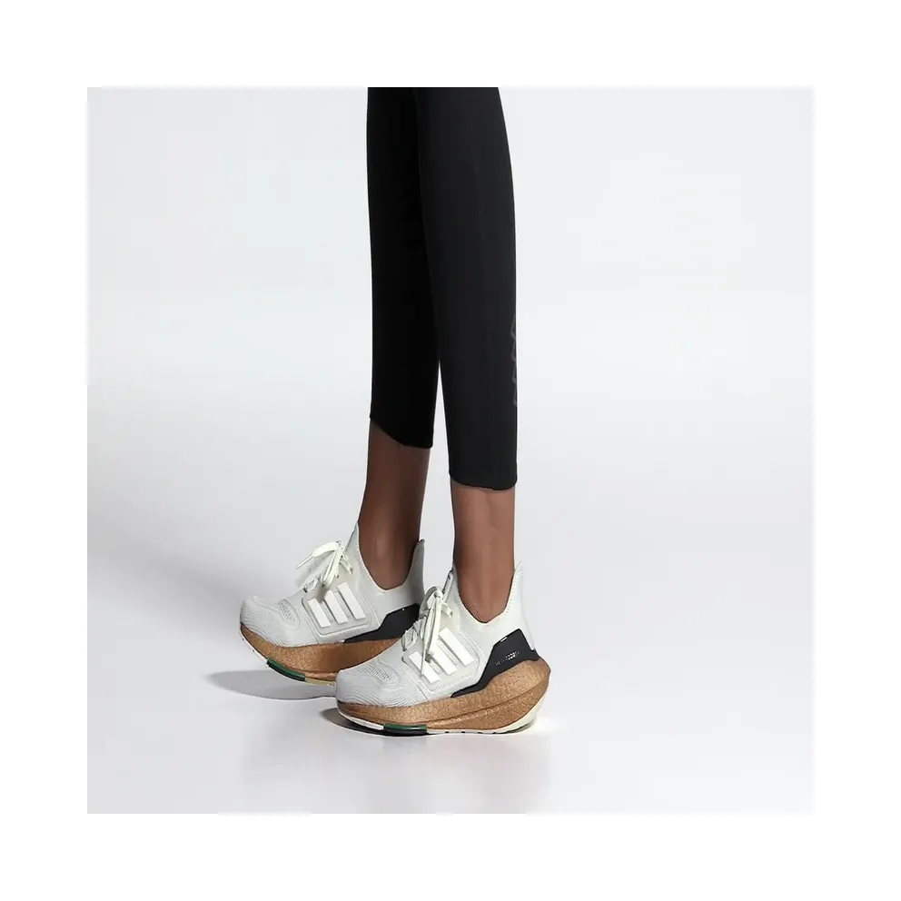 adidas Ultraboost 22 Made with Nature White Tint / Zero Metalic / Core Black (HP9184)