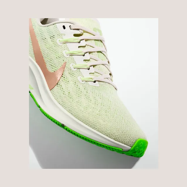 nike-air-zoom AQ2210-008