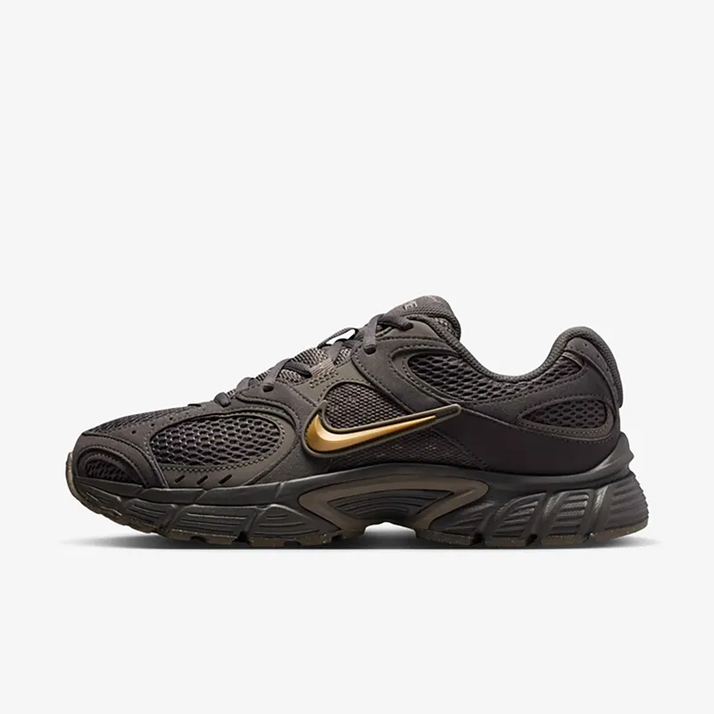 Nike V5 RNR “Medium Ash / Metallic Gold / Cave Stone” (II6294-200)