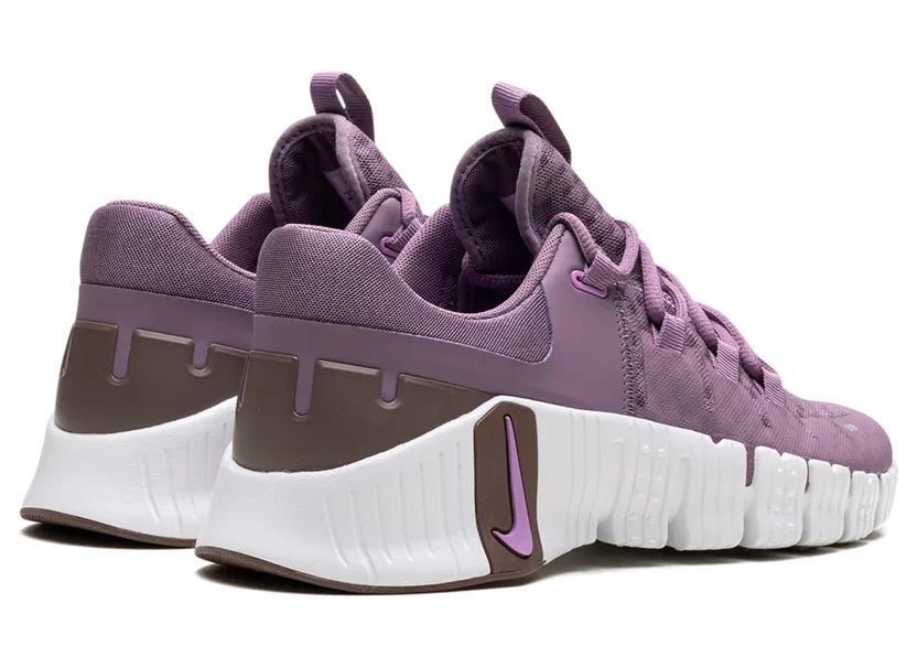 nike-free DV3950-500