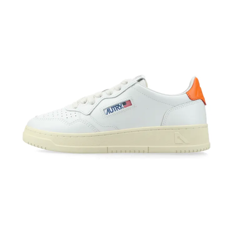 Autry Medalist Leather Low White Parsimmon Orange