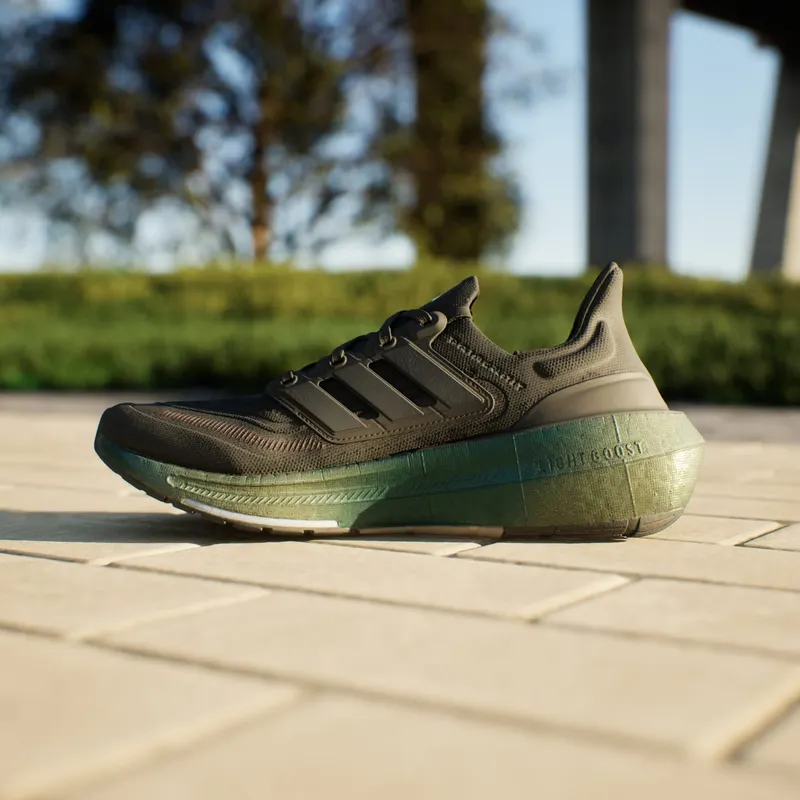 adidas Ultra Boost Light Core Black Carbon (IF1720)