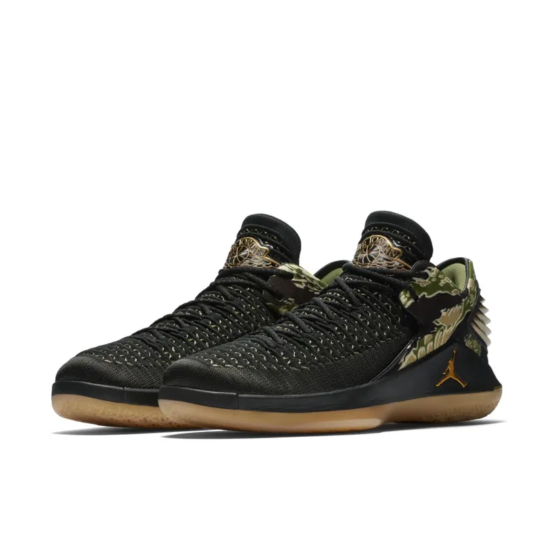 Jordan  XXXII Low Camo Black/Metallic Gold-White (AA1256-021)