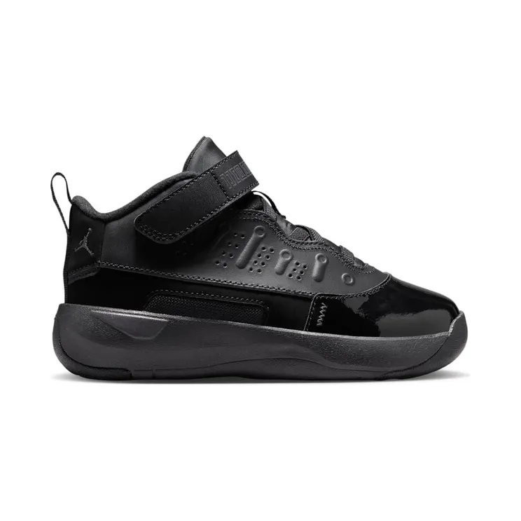 air-jordan-max-aura HQ2090-001