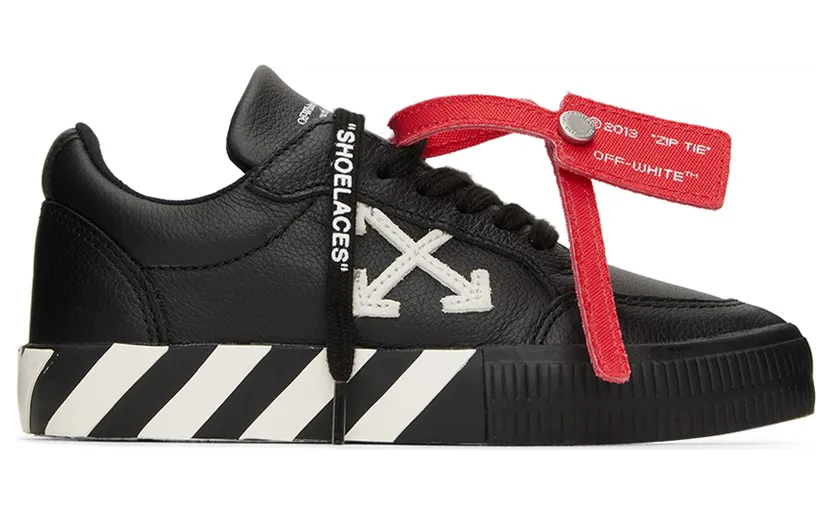 Off-White Kids Black Vulcanized Sneakers (OBIA003S22LEA0011001)