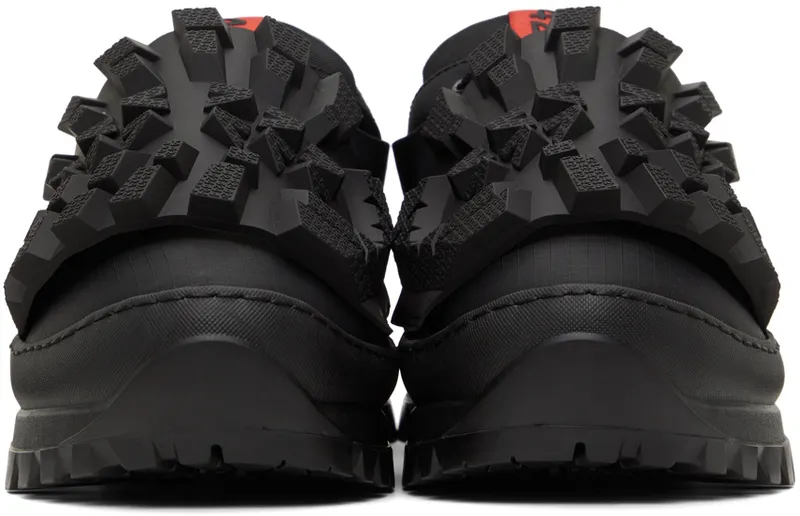424 Black Marathon Runner (32424Q10 226098 NE)