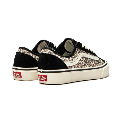 vans-style VN0A5HYRA6D