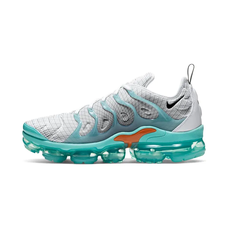 Nike Air VaporMax Plus “White / Aurora Green / Cosmic Clay / Black” (924453-107)