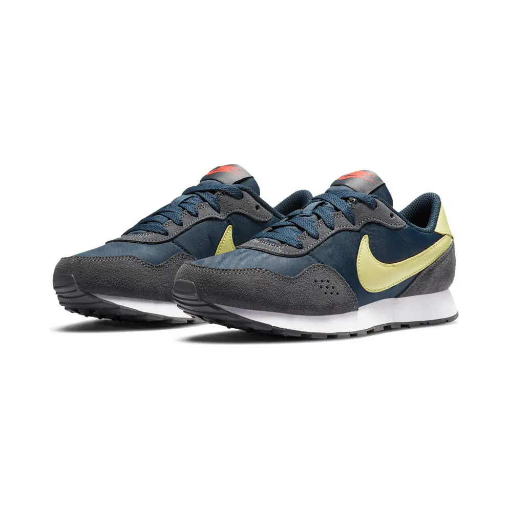 Nike MD Valiant Older Kids’ Blue (CN8558-400)
