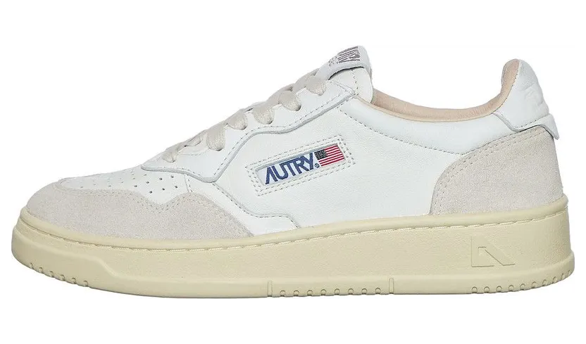 Autry Medalist Low White / White (AULWGS30) (4)