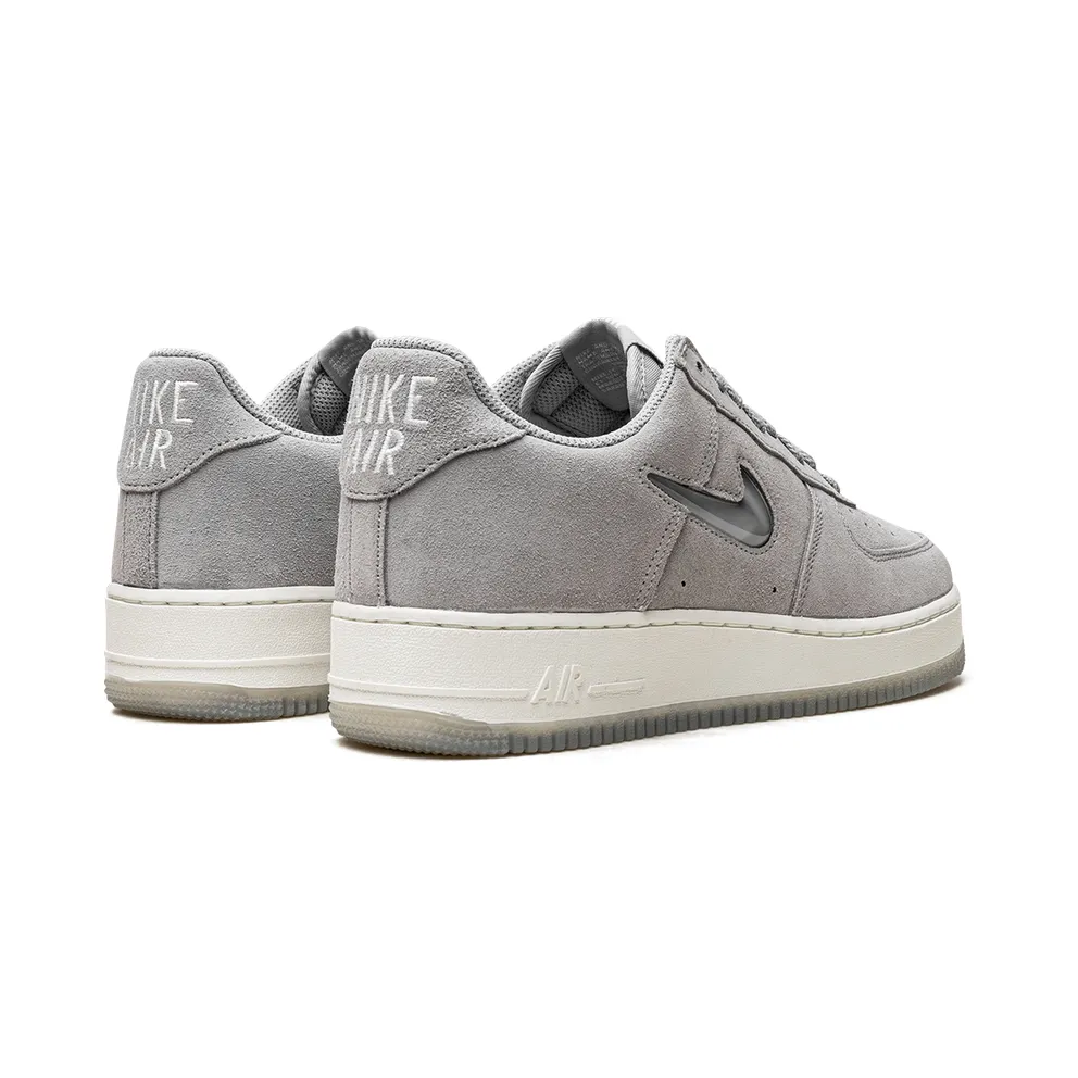 Nike Air Force 1 Low “Color of the Month – Light Smoke” (DV0785-003)