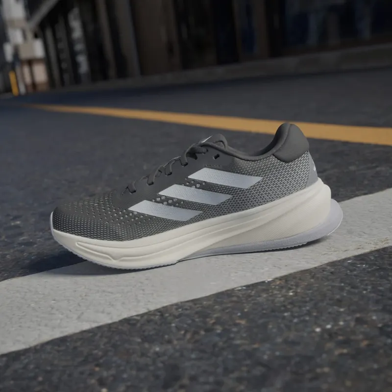 Adidas Supernova Rise “Core Black Halo Silver Dash Grey” (IG5837)