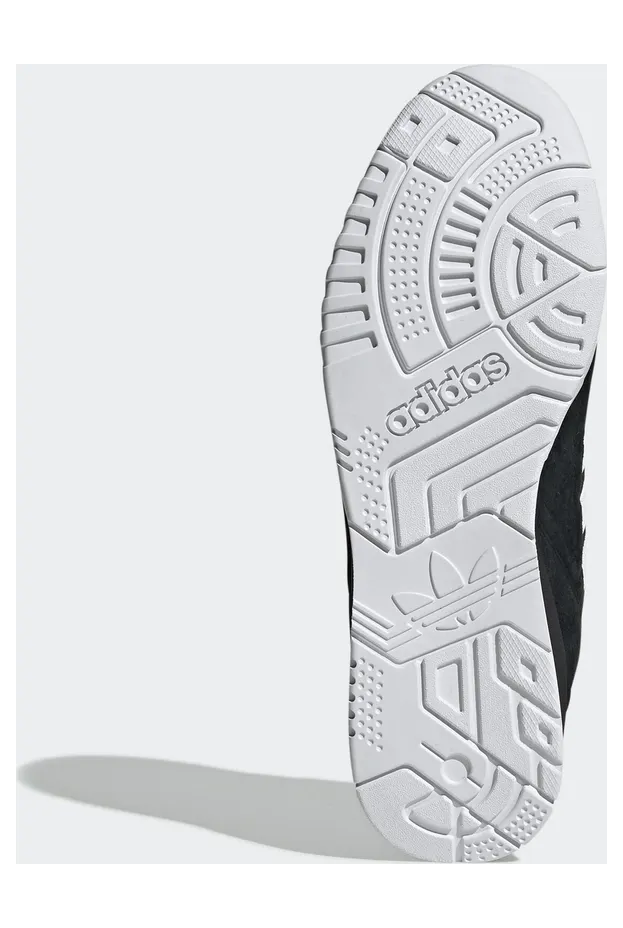 adidas-a-r-trainer EE9393