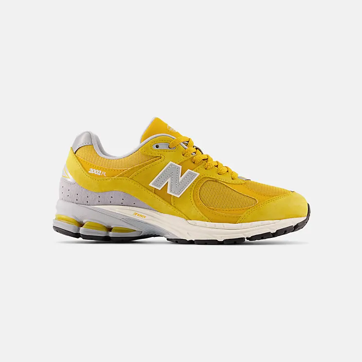 New Balance 2002R Egg Yolk (M2002RHT)