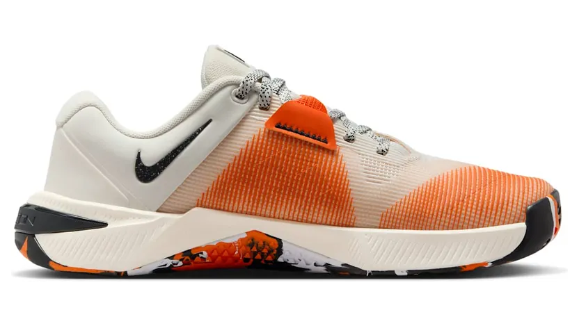nike-metcon HQ2620-002