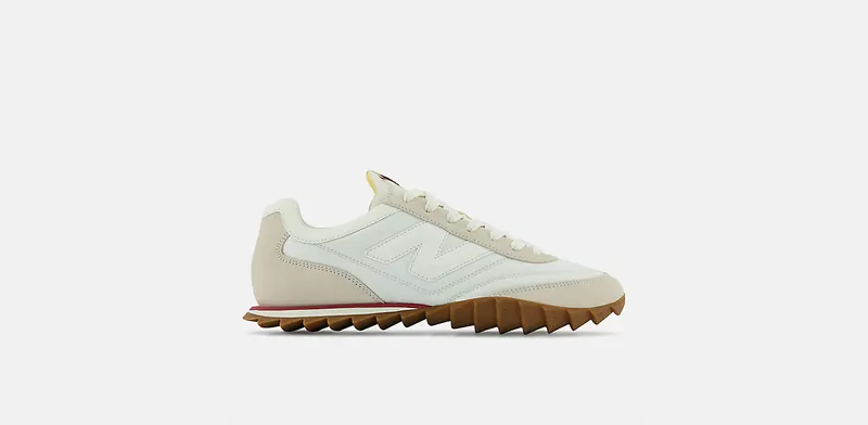 New Balance New Balance Unisex RC30 Beige/White (URC30AC)
