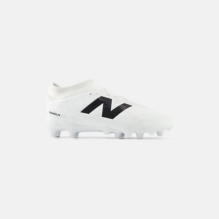 New Balance Tekela Team Low Laced FG V5 Black White Silver (SJT3FWG5)